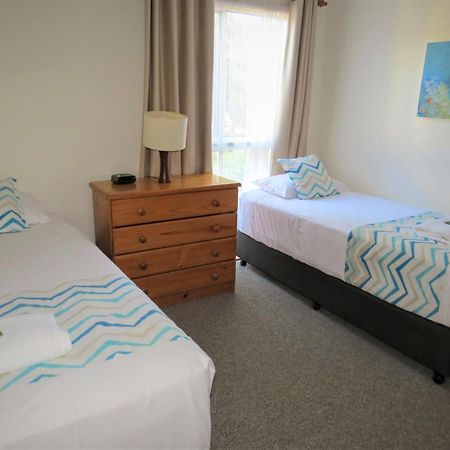 The Shores Holiday Apartments Mackay Zimmer foto